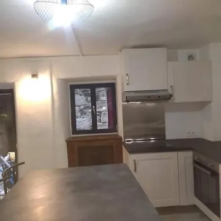 Maison De Village Alba-la-Romaine